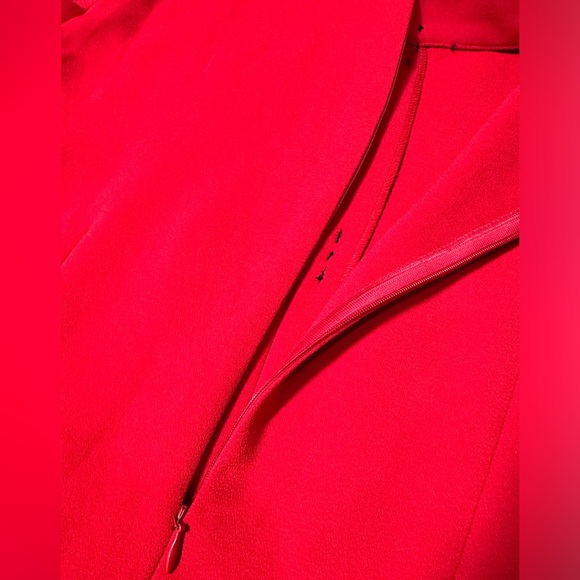 Red dress - Picture 8 of 8